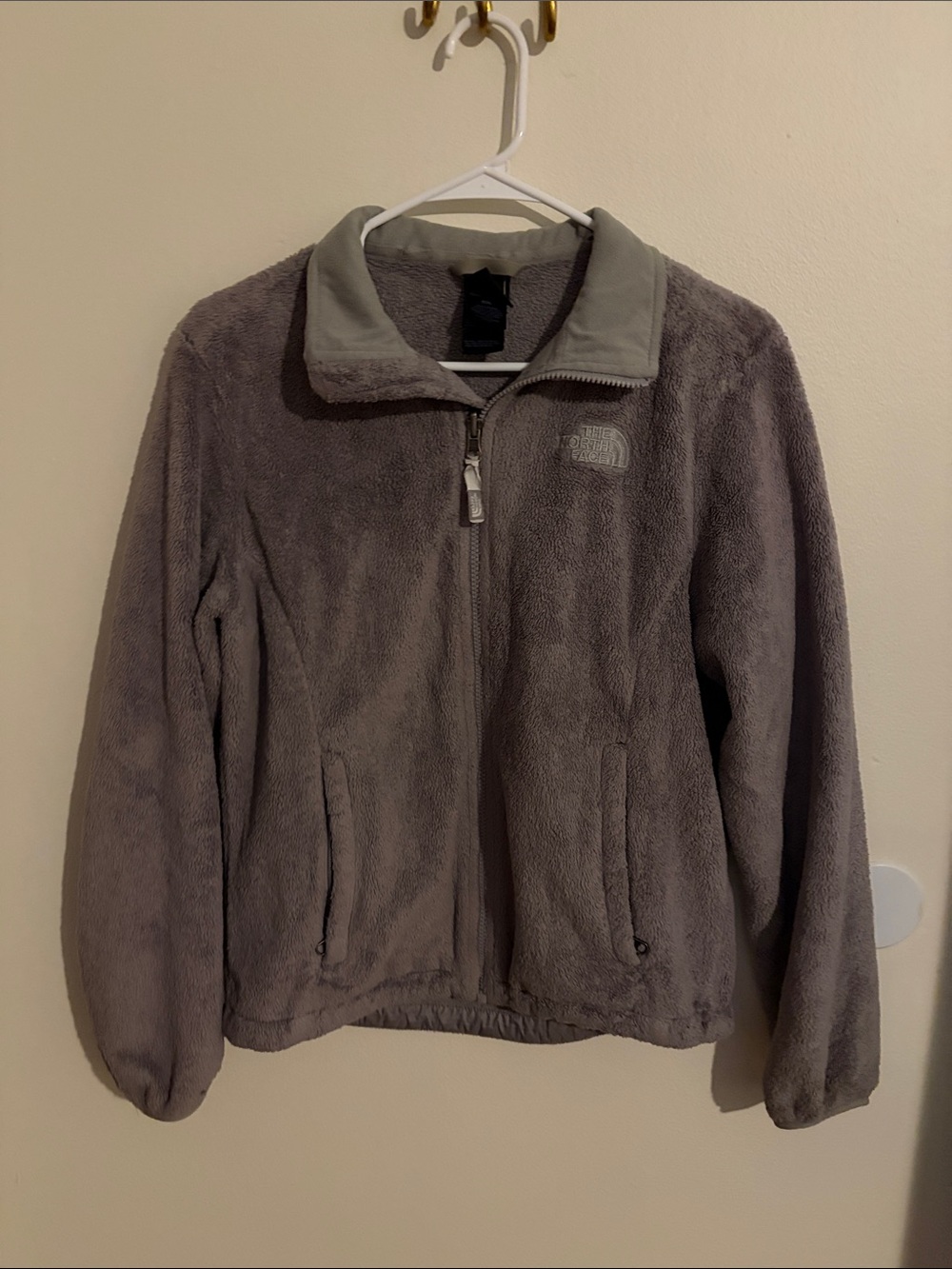 The North Face Women's Gray Teddy Fleece Jacket